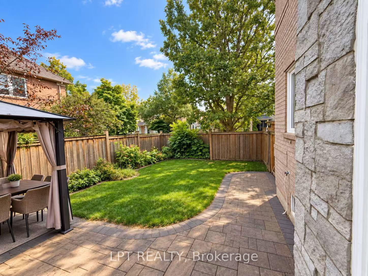 Photo 42 of 1 Saxony Drive, Markham, Berczy — HOMEH