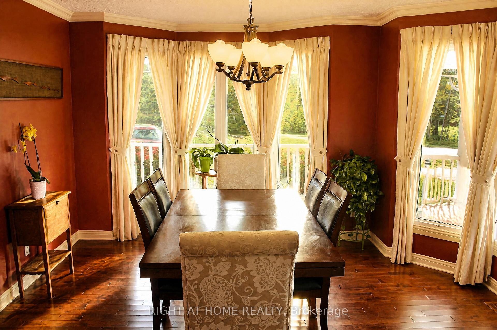 Photo 12 of 173 Grey Fox Drive W, Ottawa, Huntley Ward (North West) — HOMEH
