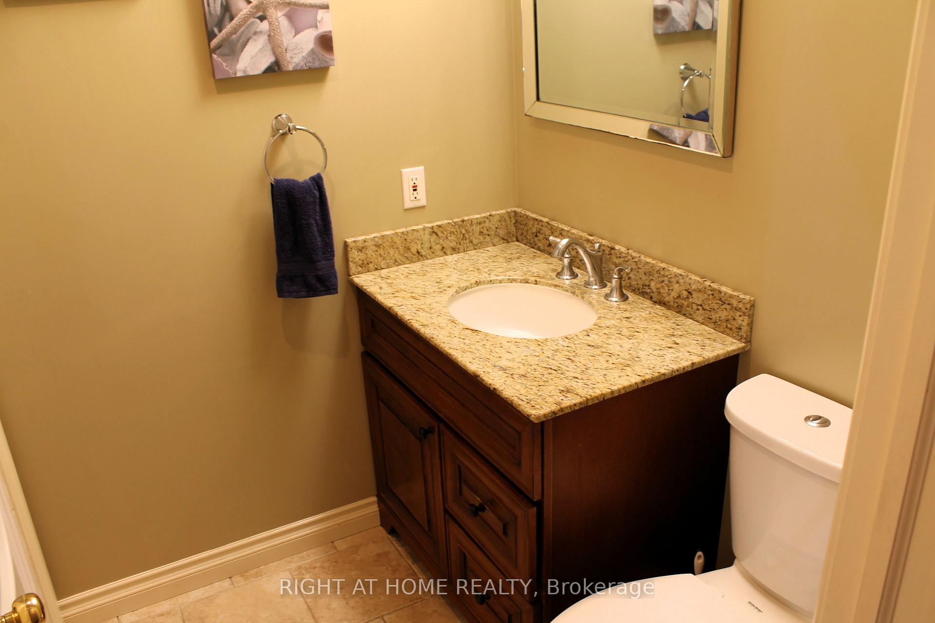 Photo 23 of 173 Grey Fox Drive W, Ottawa, Huntley Ward (North West) — HOMEH