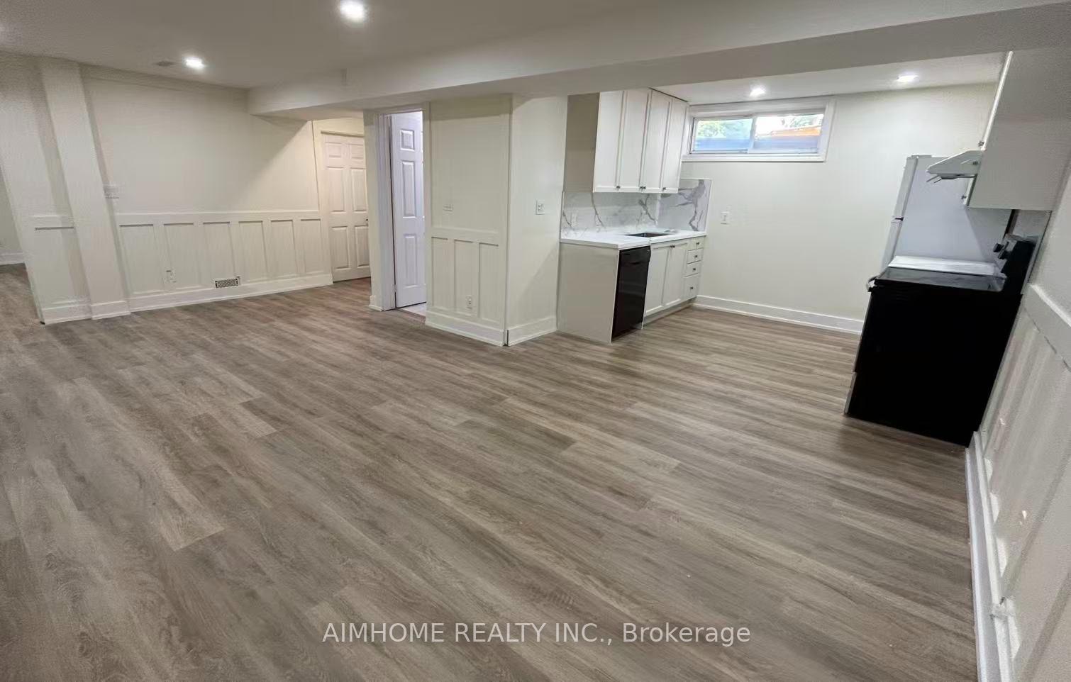 Photo 6 of 47 Belfry Drive, Newmarket, Huron Heights-Leslie Valley — HOMEH