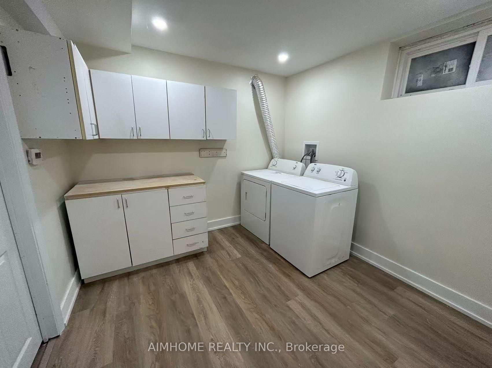 Photo 10 of 47 Belfry Drive, Newmarket, Huron Heights-Leslie Valley — HOMEH