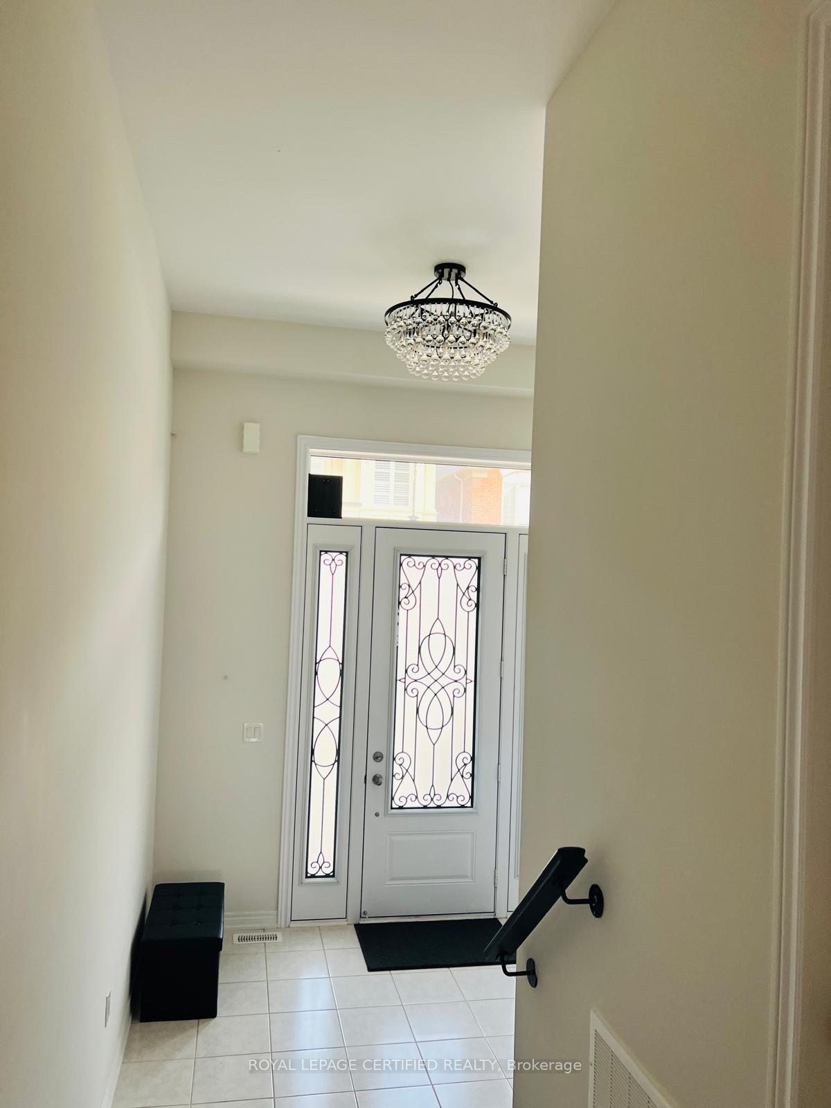Photo 2 of 23 Charing Cross Gate, Oakville, Glenorchy — HOMEH