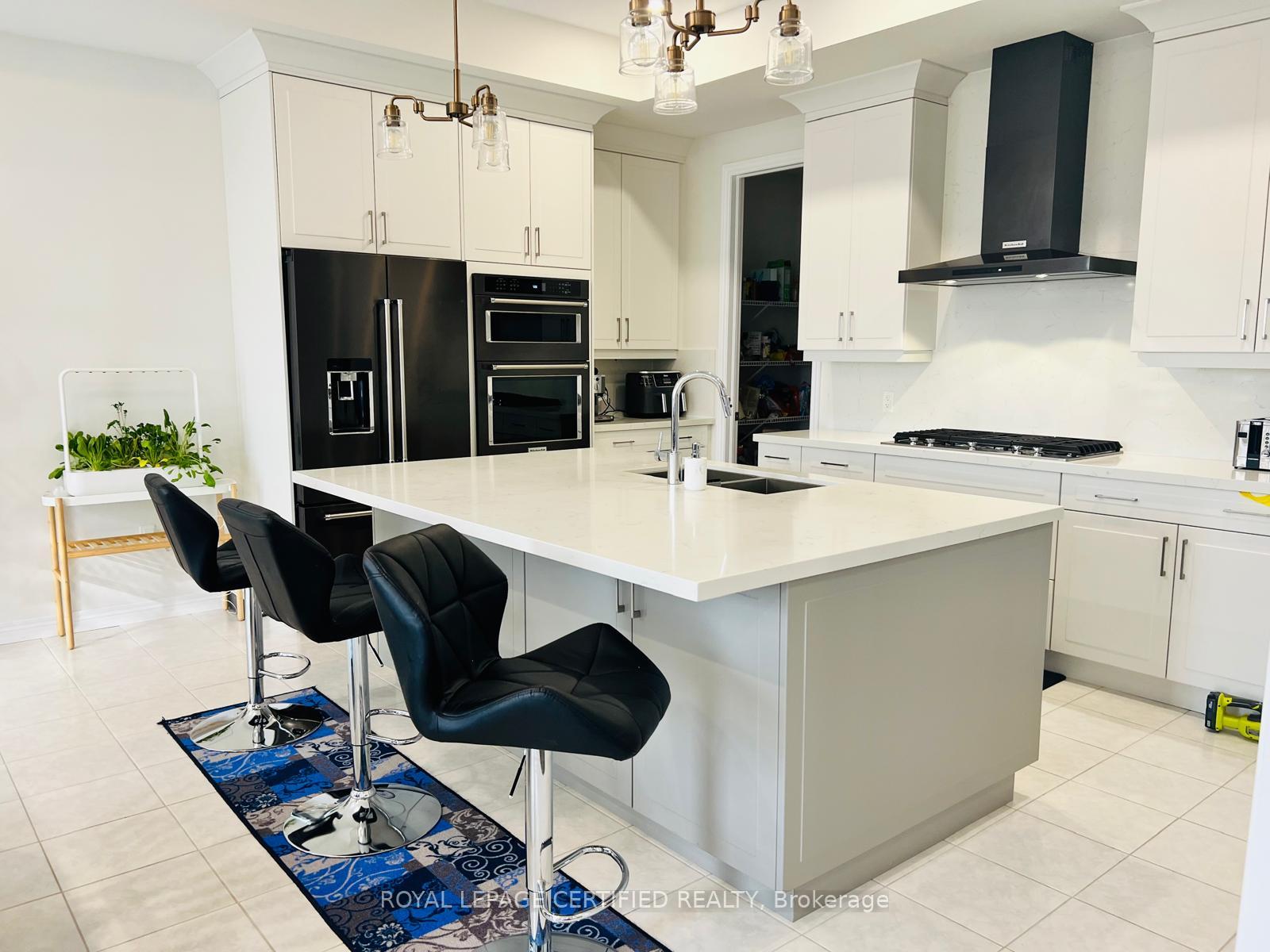 Photo 4 of 23 Charing Cross Gate, Oakville, Glenorchy — HOMEH