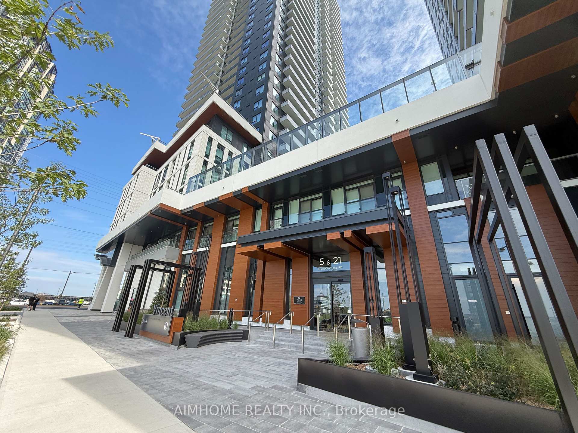 Photo 1 of Unit 1106, 5 Meadowdale Road, Vaughan, Concord — HOMEH