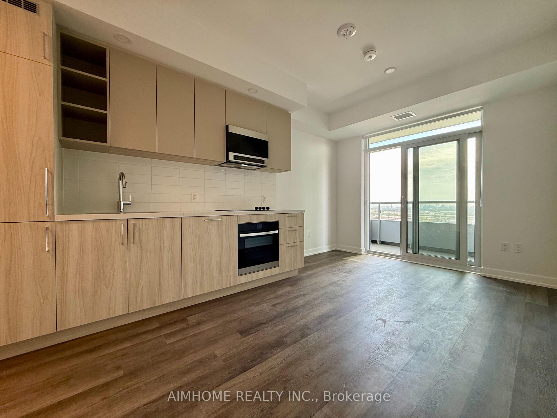 Photo 4 of Unit 1106, 5 Meadowdale Road, Vaughan, Concord — HOMEH
