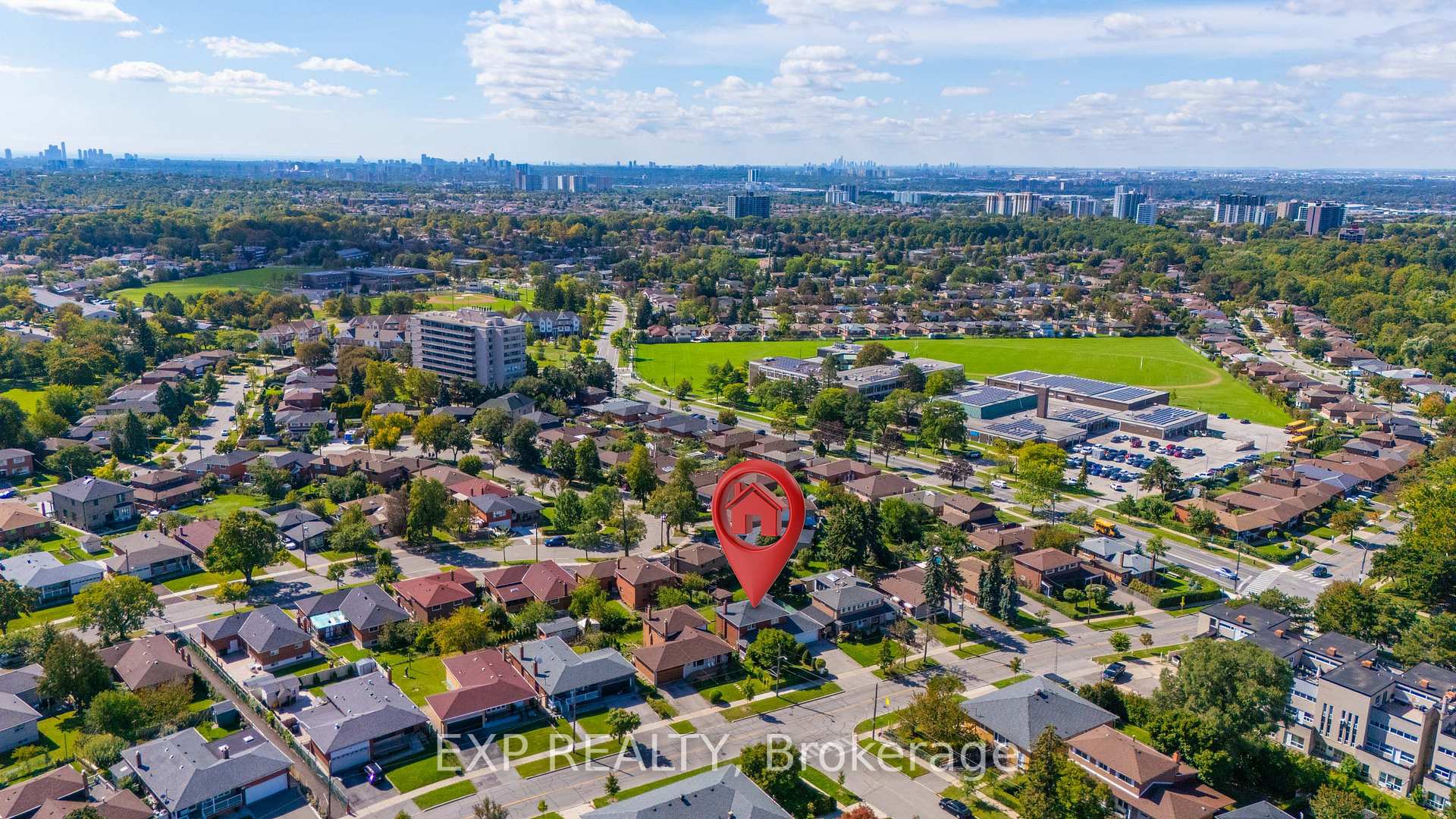 Photo 50 of 182 Derrydown Road, North York, York University Heights — HOMEH