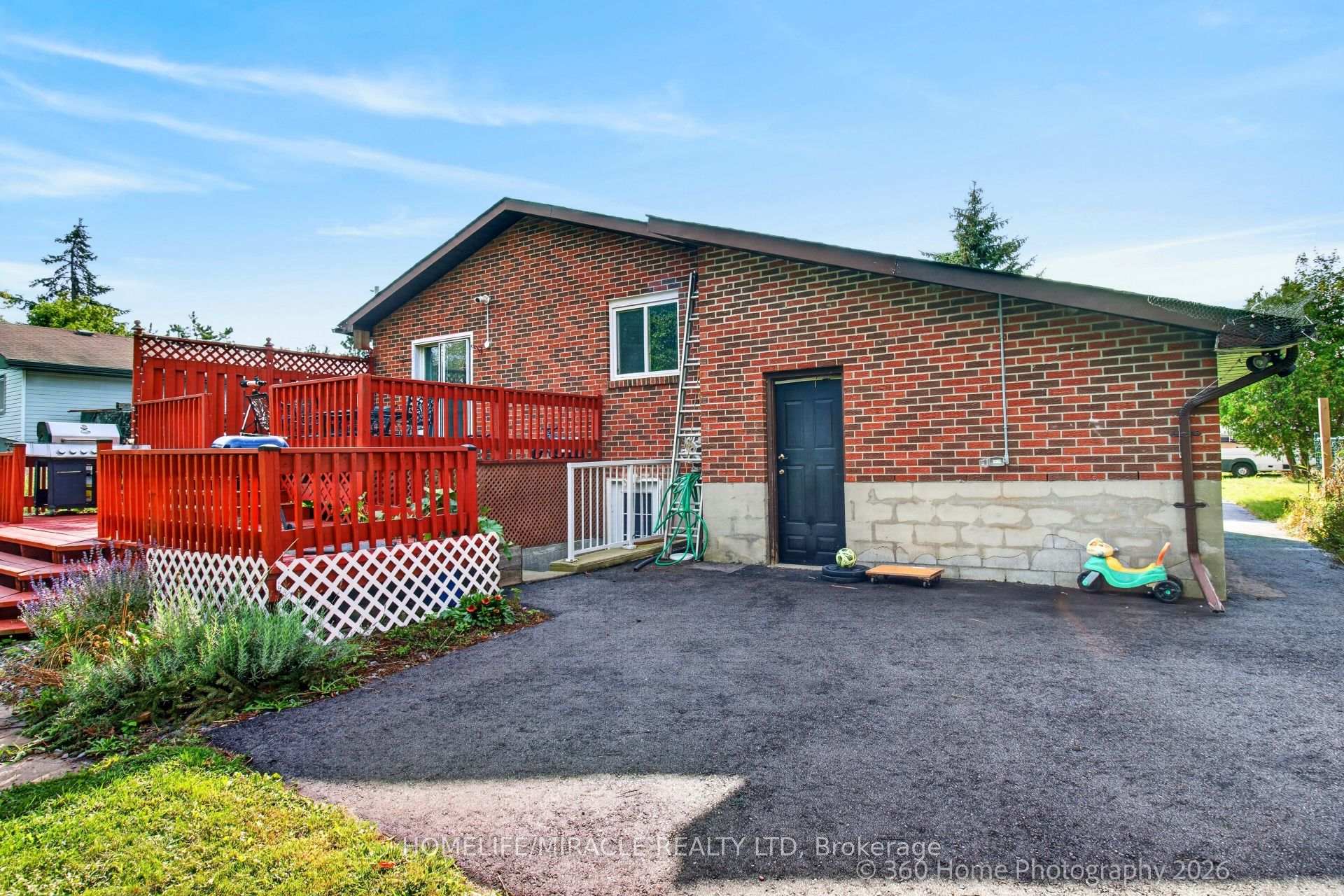 Photo 44 of 696 Sheppard Avenue, Pickering, Woodlands — HOMEH