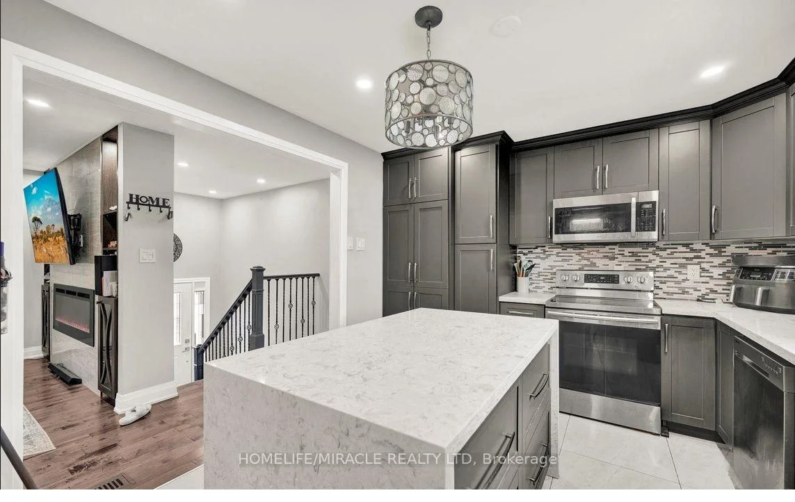 Photo 15 of 696 Sheppard Avenue, Pickering, Woodlands — HOMEH