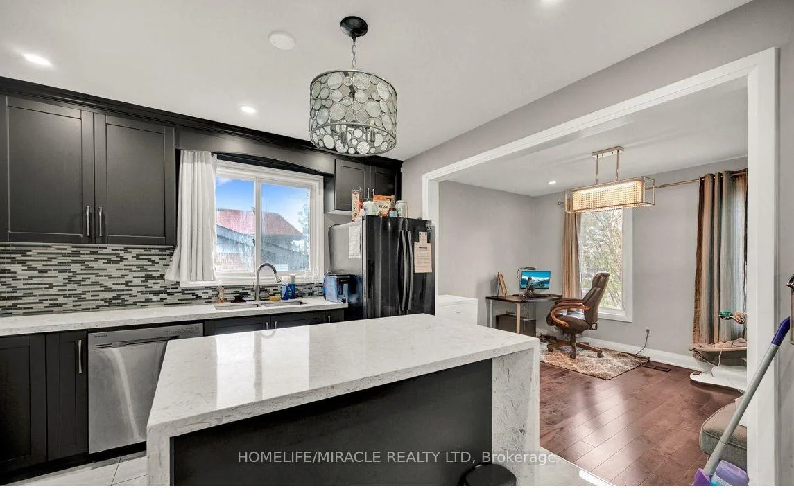 Photo 19 of 696 Sheppard Avenue, Pickering, Woodlands — HOMEH