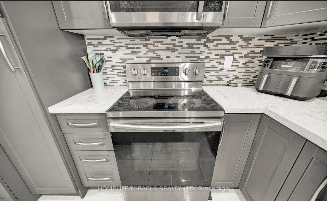 Photo 21 of 696 Sheppard Avenue, Pickering, Woodlands — HOMEH