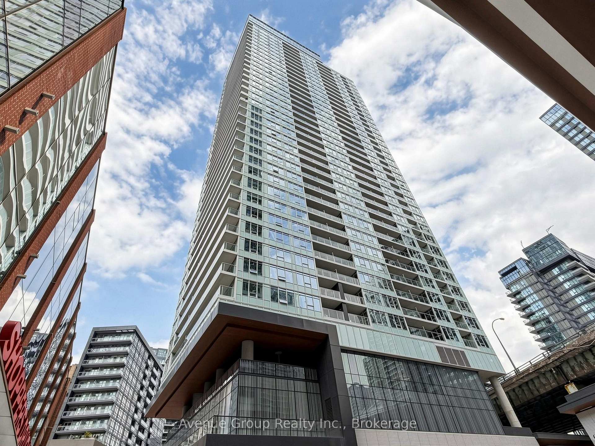 Photo 3 of Unit 1105, 19 Bathurst Street, Toronto, Waterfront Communities — HOMEH