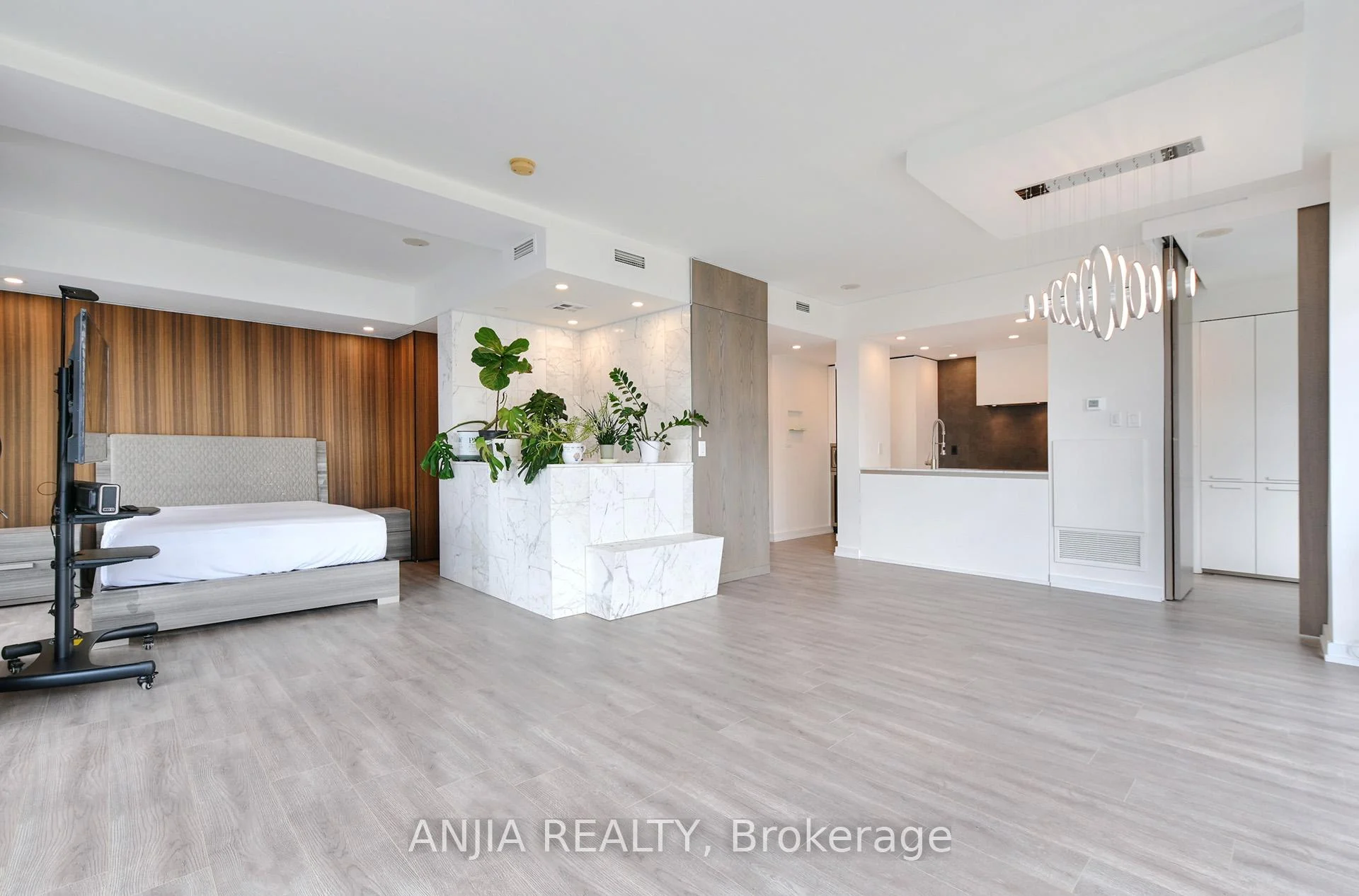 Photo 20 of Unit 1001, 281 Mutual Street, Toronto, Church-Yonge Corridor — HOMEH
