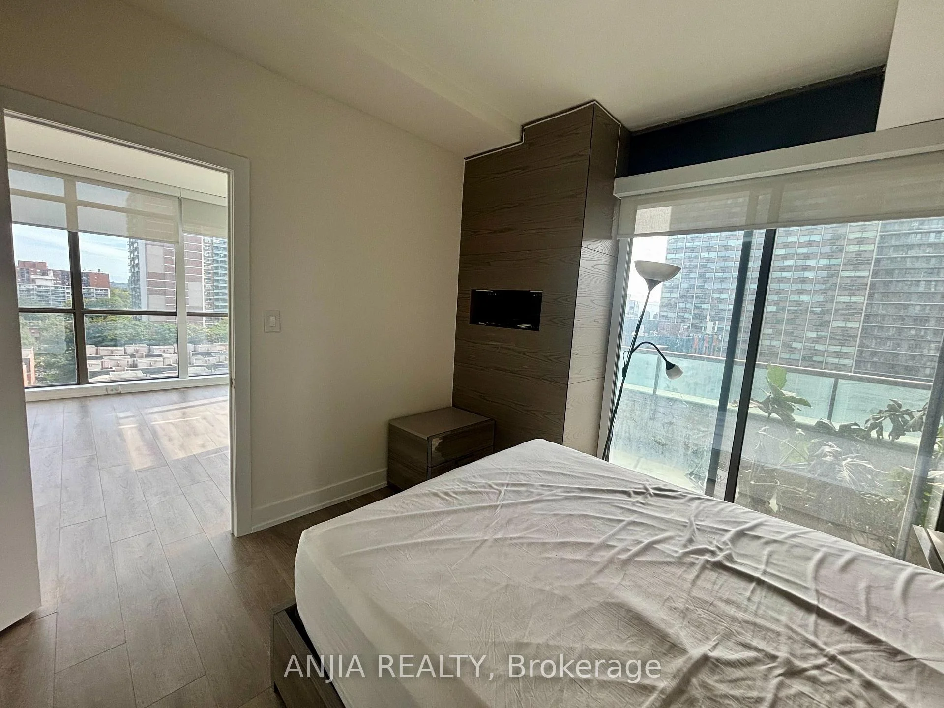 Photo 27 of Unit 1001, 281 Mutual Street, Toronto, Church-Yonge Corridor — HOMEH