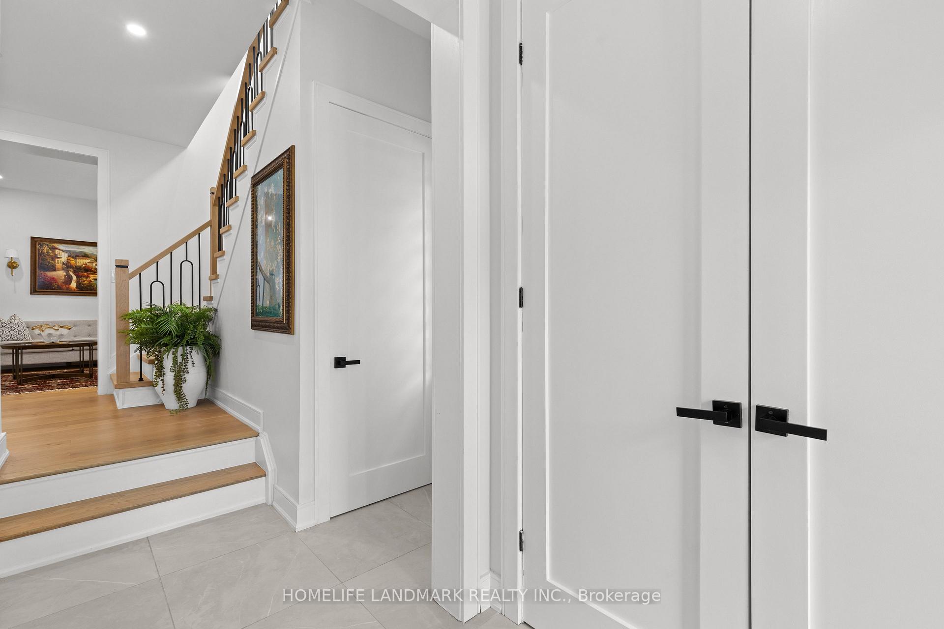 Photo 4 of 948 Kelman Court, Milton, Coates — HOMEH