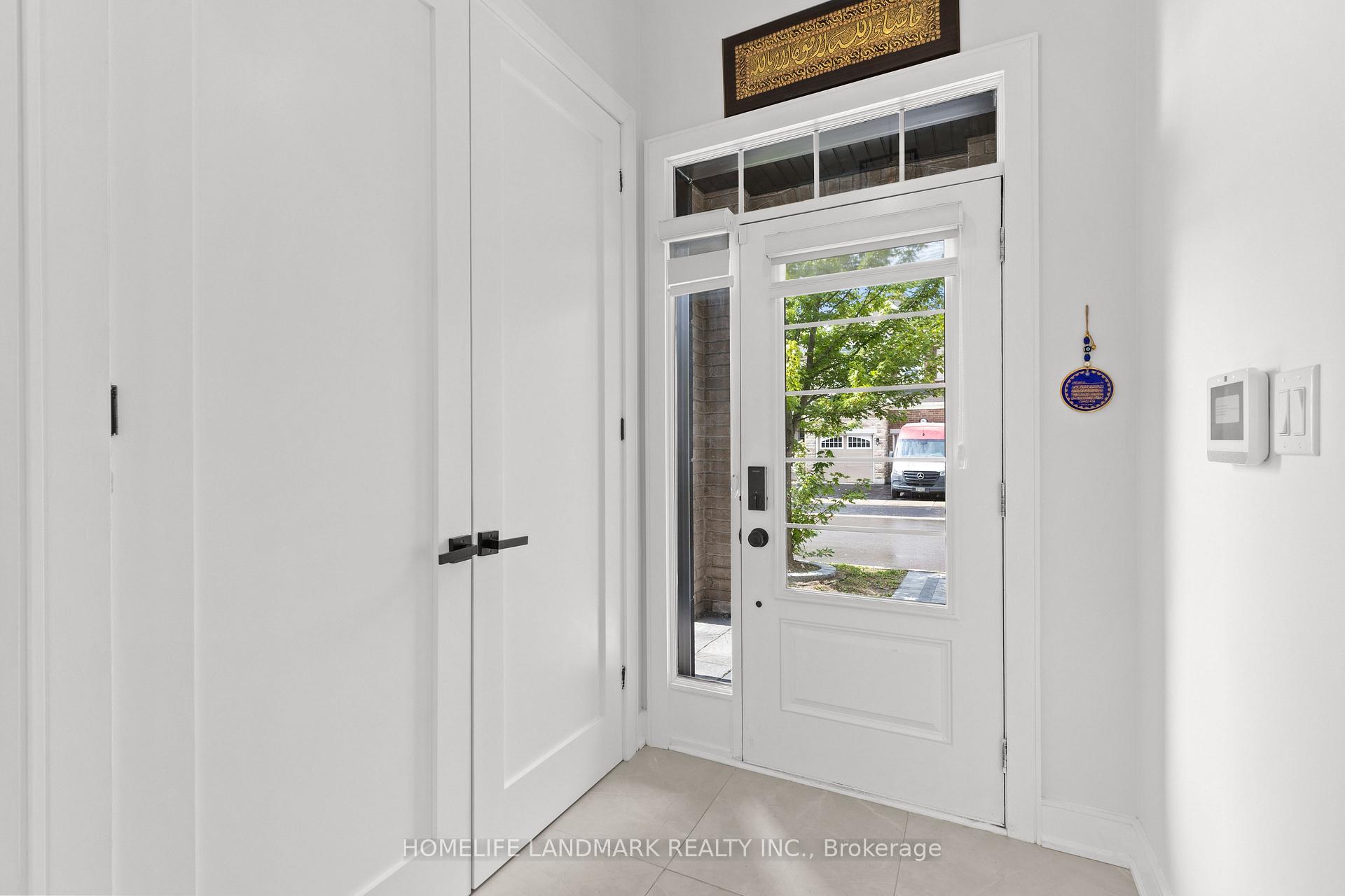 Photo 5 of 948 Kelman Court, Milton, Coates — HOMEH