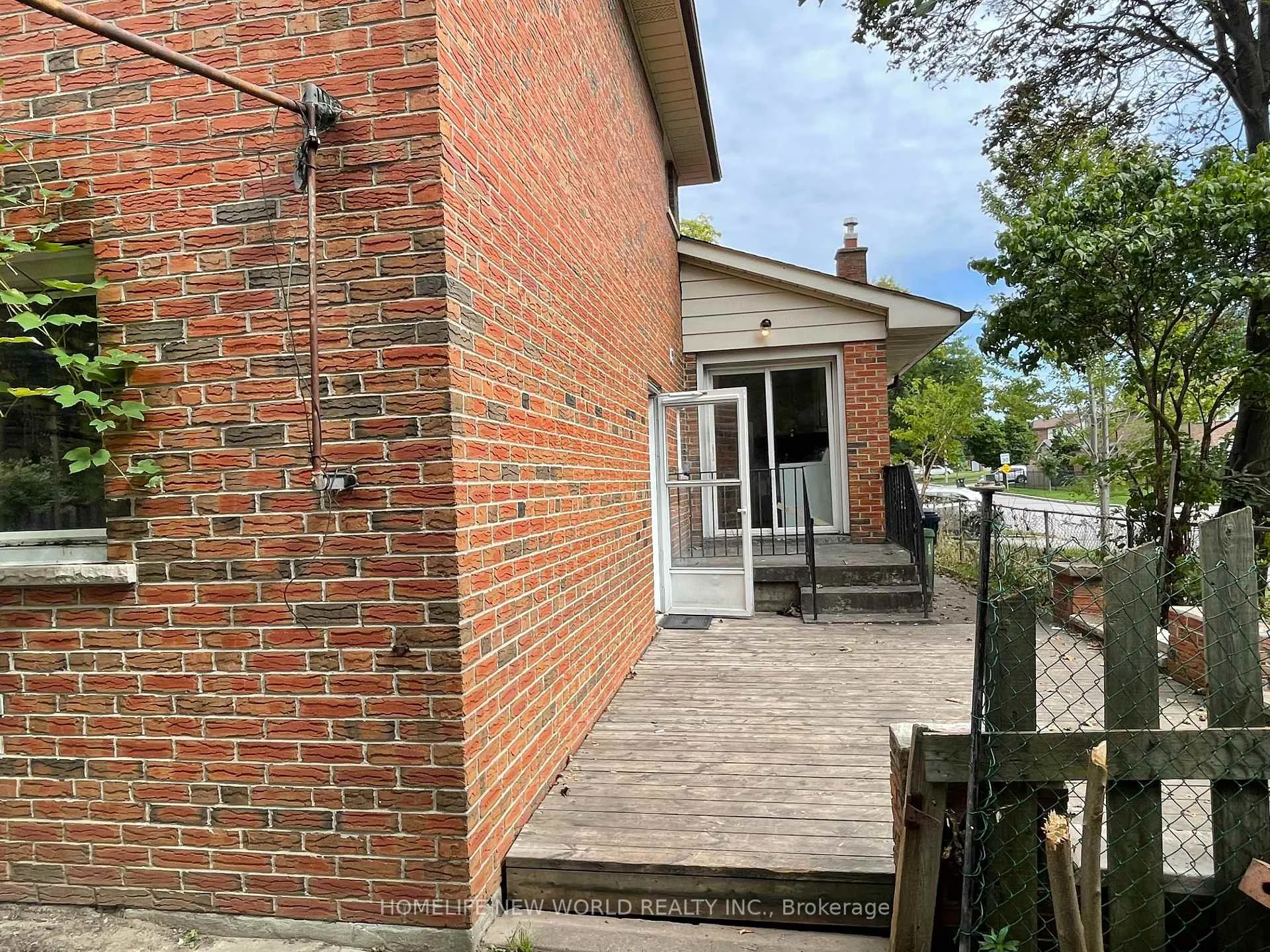 Photo 19 of 2 Arkona Drive, Scarborough, Tam O'Shanter-Sullivan — HOMEH