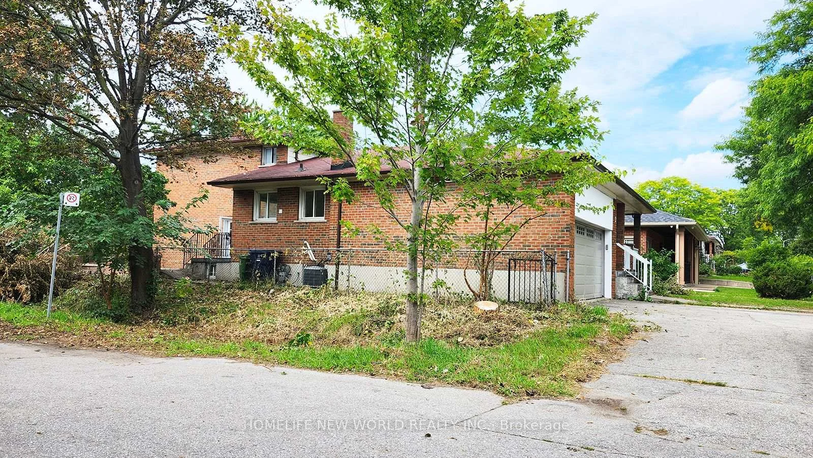 Photo 22 of 2 Arkona Drive, Scarborough, Tam O'Shanter-Sullivan — HOMEH