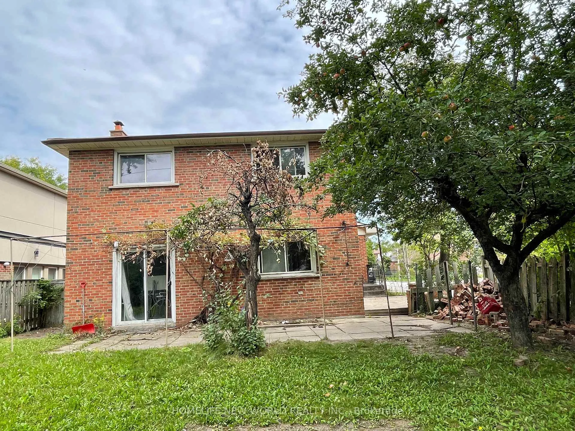 Photo 25 of 2 Arkona Drive, Scarborough, Tam O'Shanter-Sullivan — HOMEH