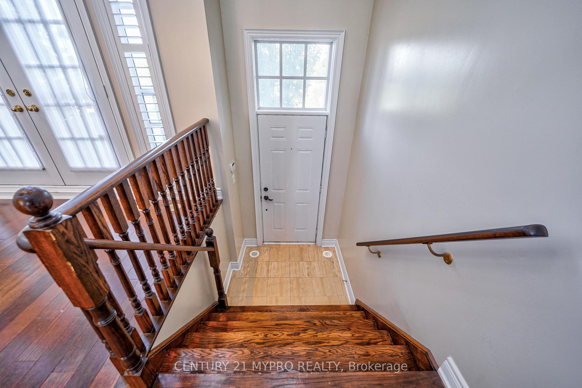 Photo 11 of 43 Rouge Valley Drive, Markham, Unionville — HOMEH