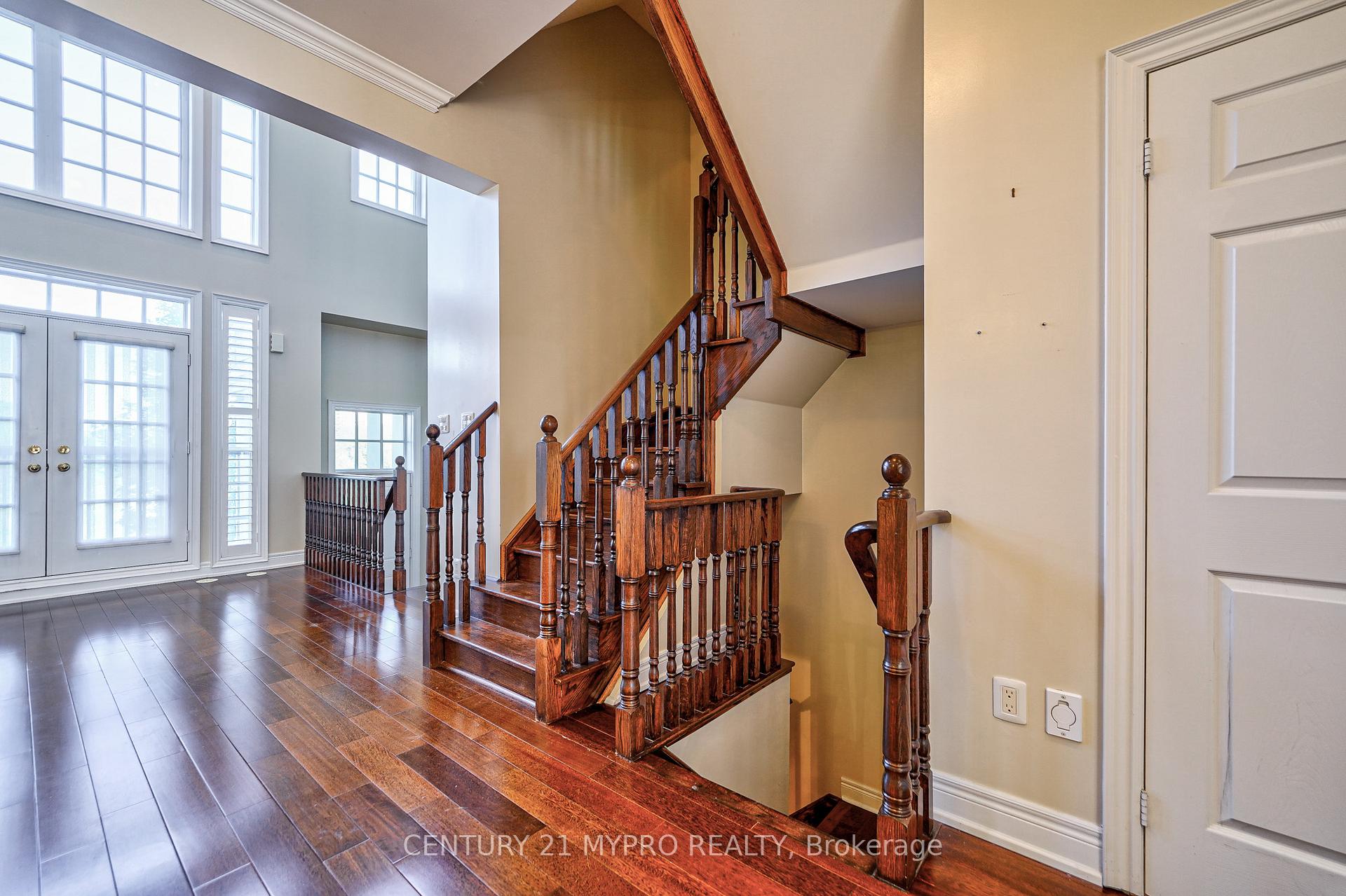 Photo 17 of 43 Rouge Valley Drive, Markham, Unionville — HOMEH