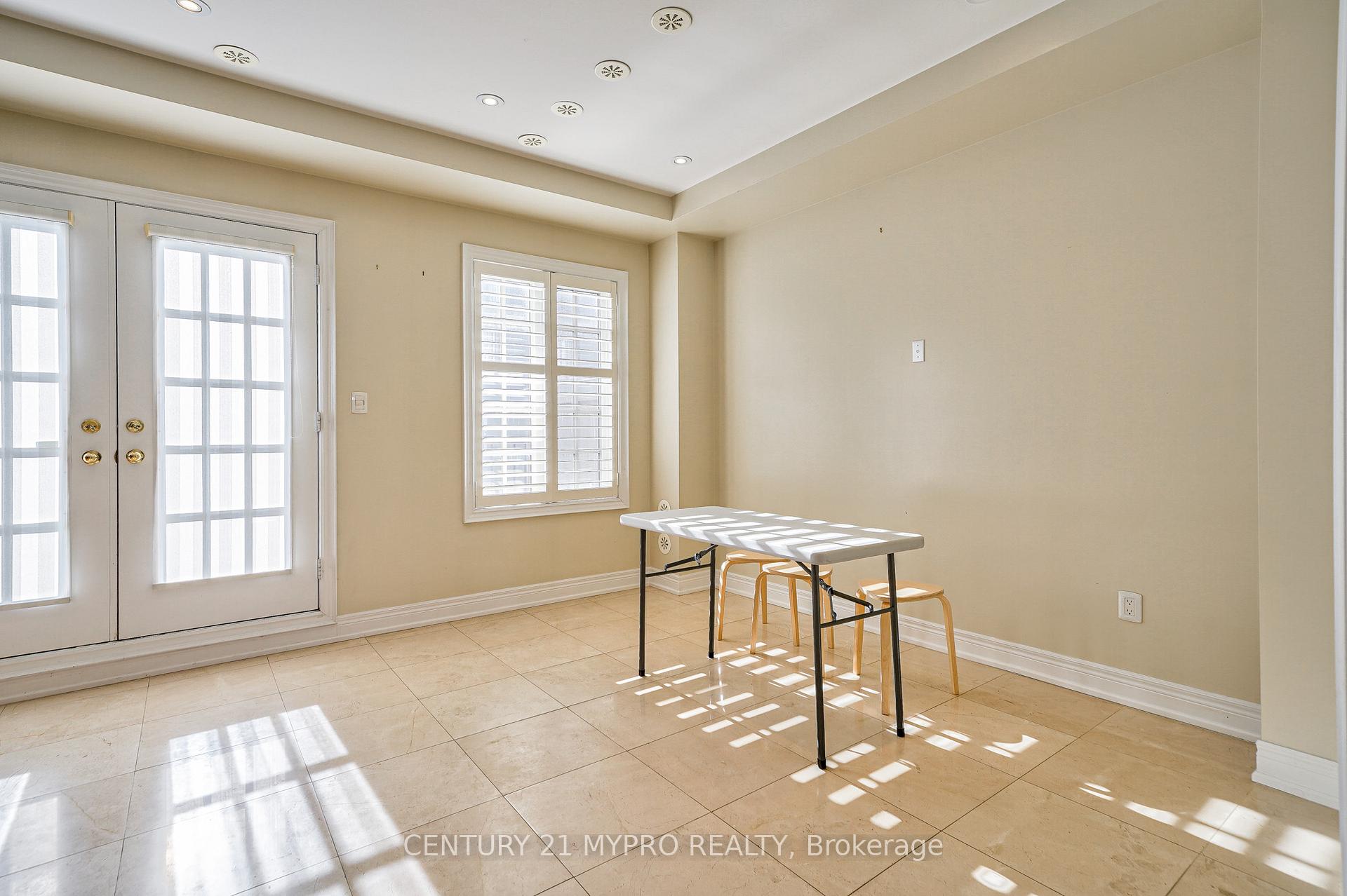 Photo 18 of 43 Rouge Valley Drive, Markham, Unionville — HOMEH