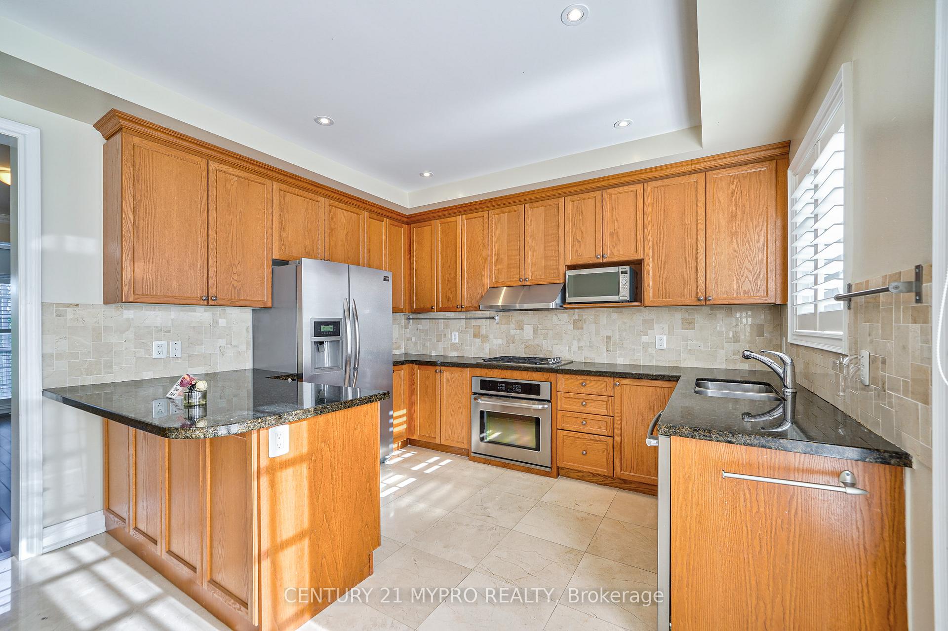Photo 23 of 43 Rouge Valley Drive, Markham, Unionville — HOMEH