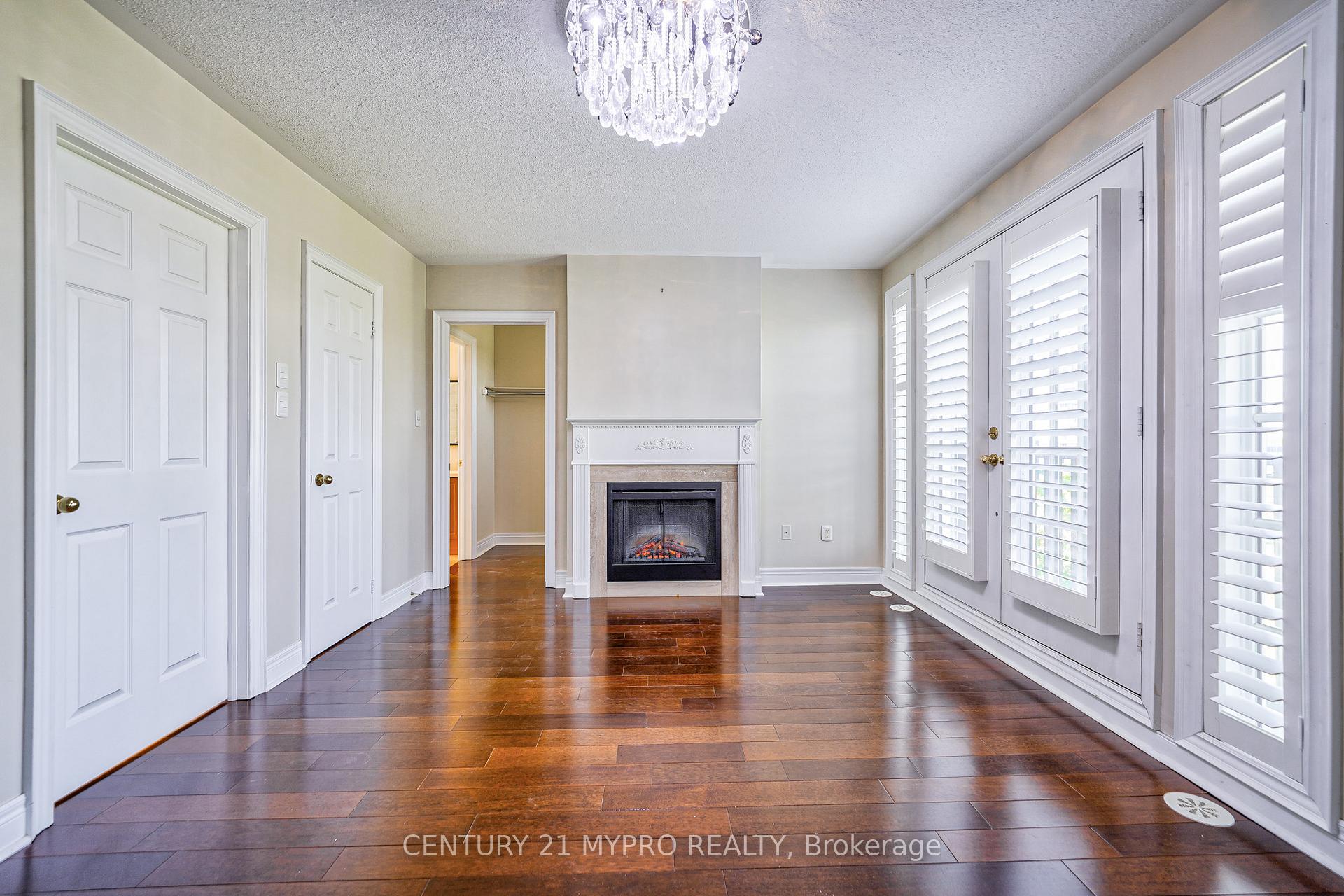 Photo 33 of 43 Rouge Valley Drive, Markham, Unionville — HOMEH