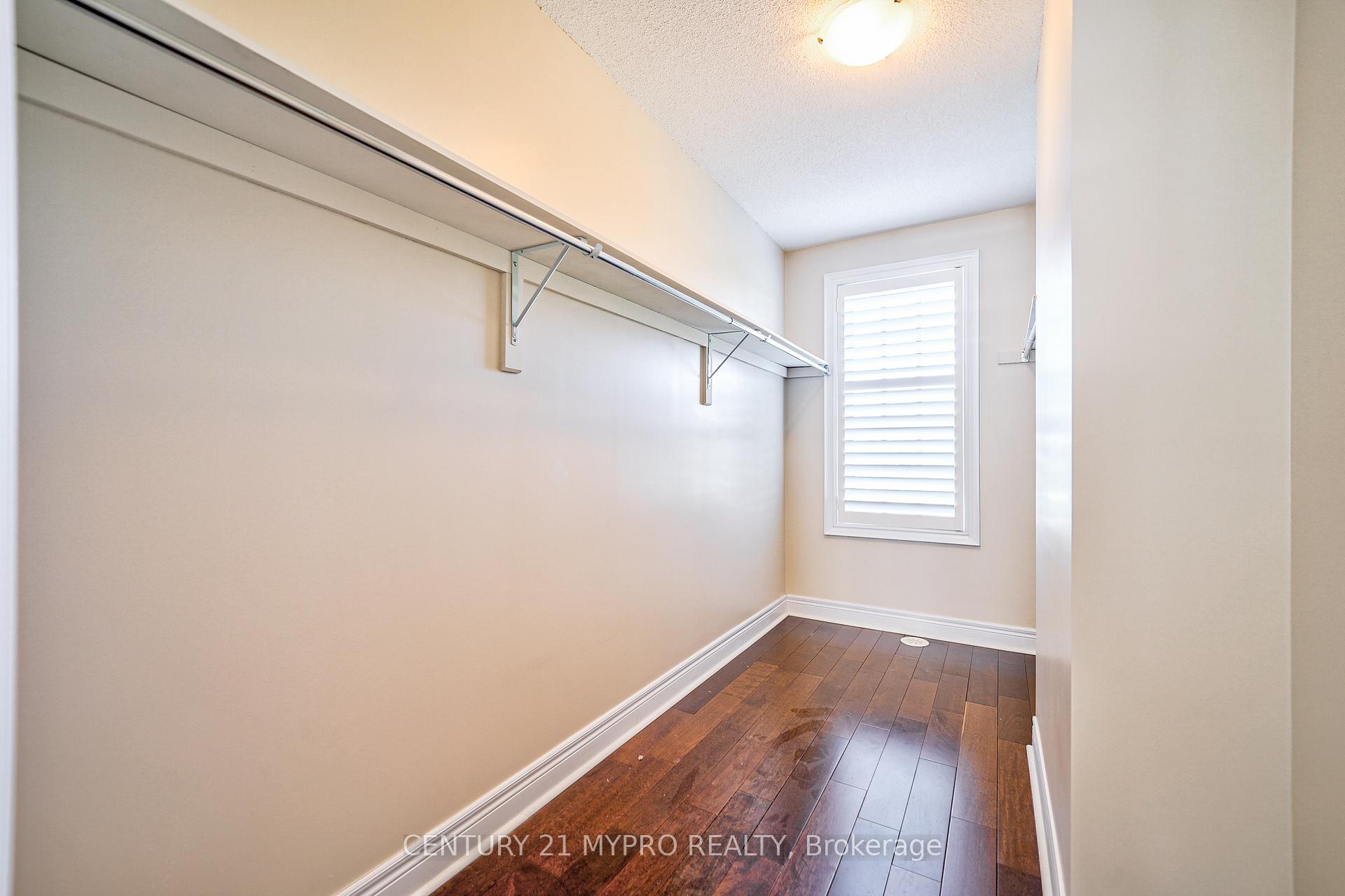 Photo 35 of 43 Rouge Valley Drive, Markham, Unionville — HOMEH