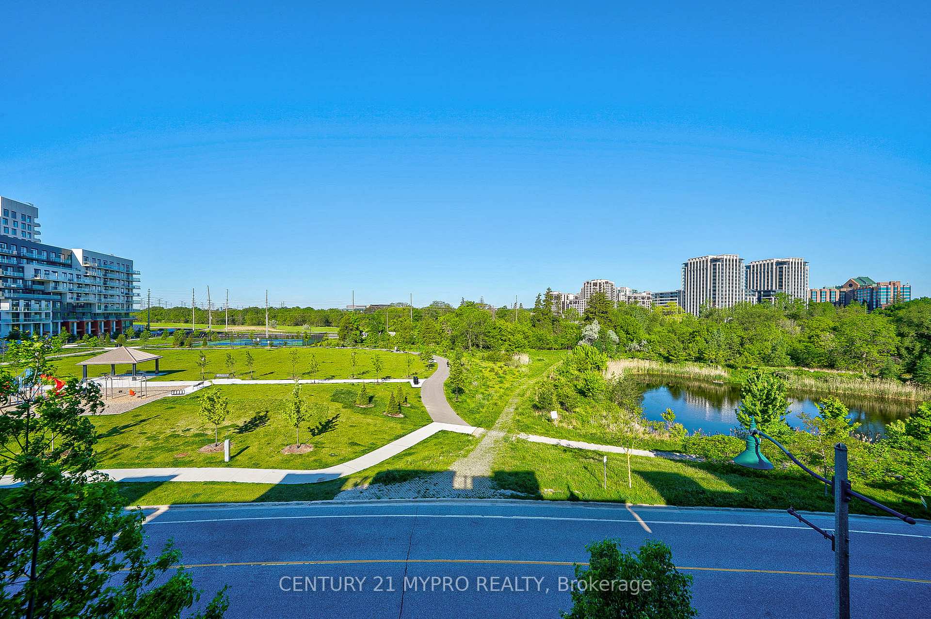 Photo 37 of 43 Rouge Valley Drive, Markham, Unionville — HOMEH