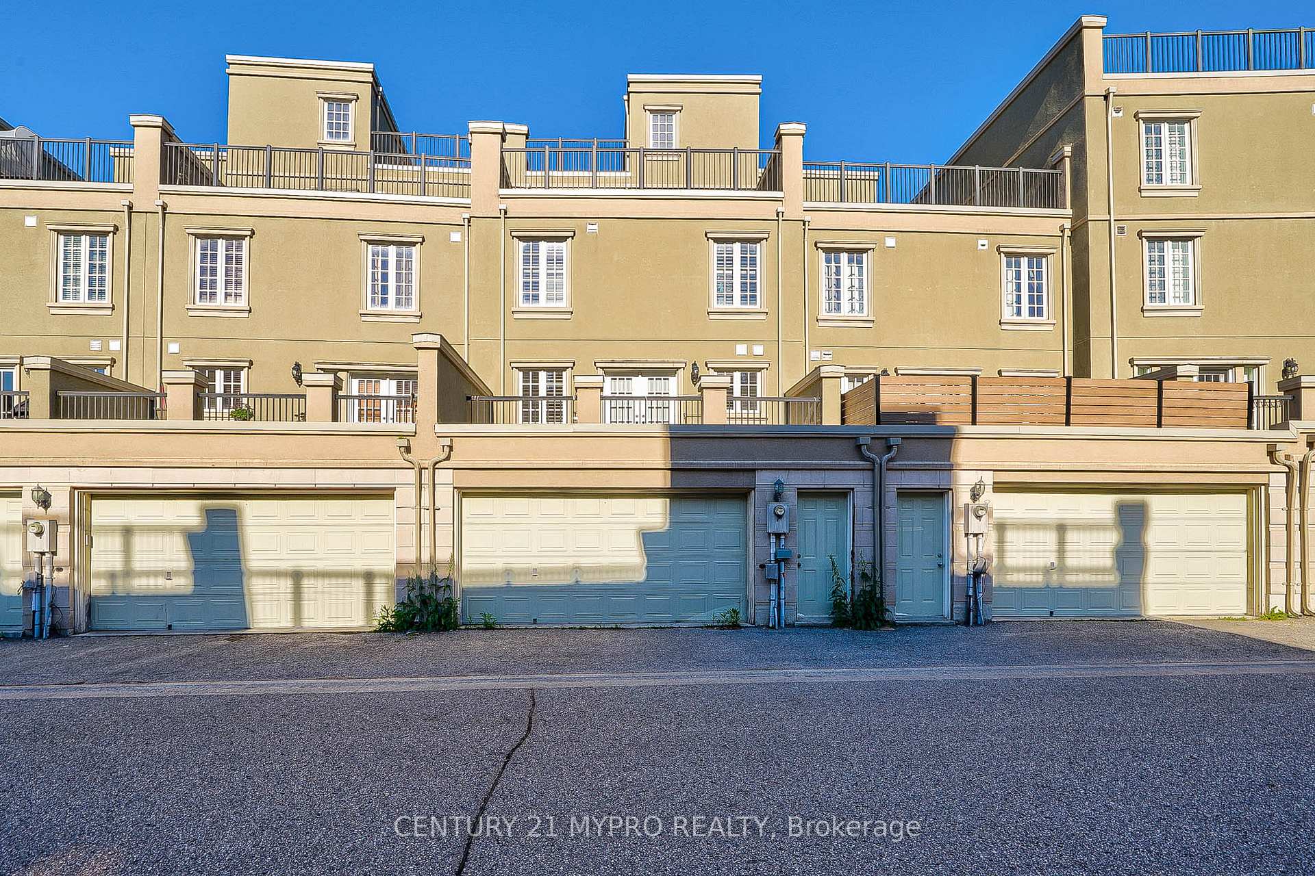 Photo 48 of 43 Rouge Valley Drive, Markham, Unionville — HOMEH