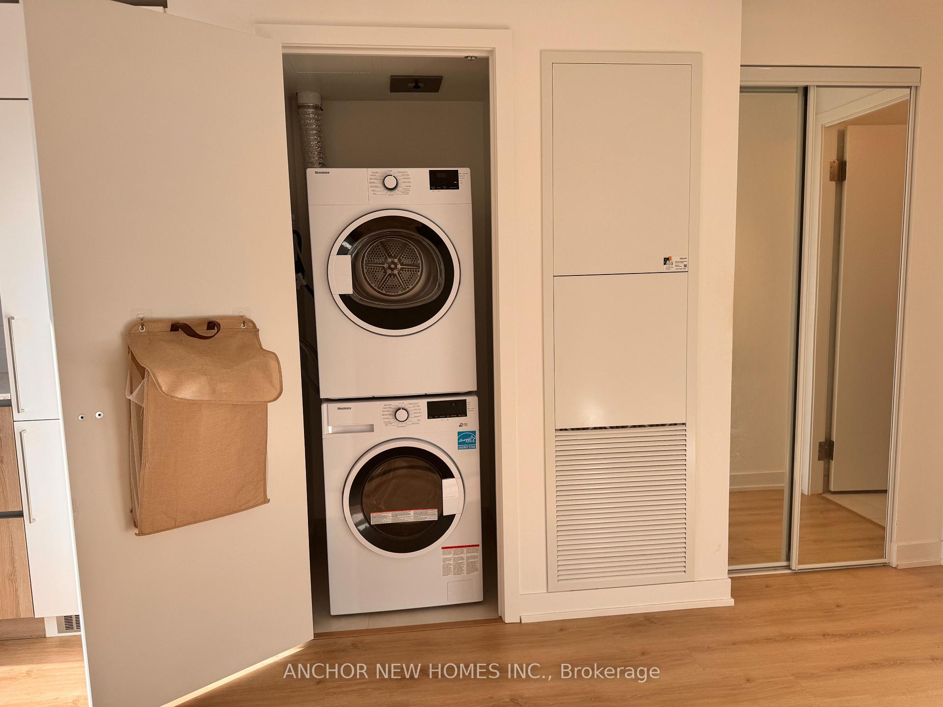 Photo 8 of Unit 3903, 319 Jarvis Street, Toronto, Church-Yonge Corridor — HOMEH
