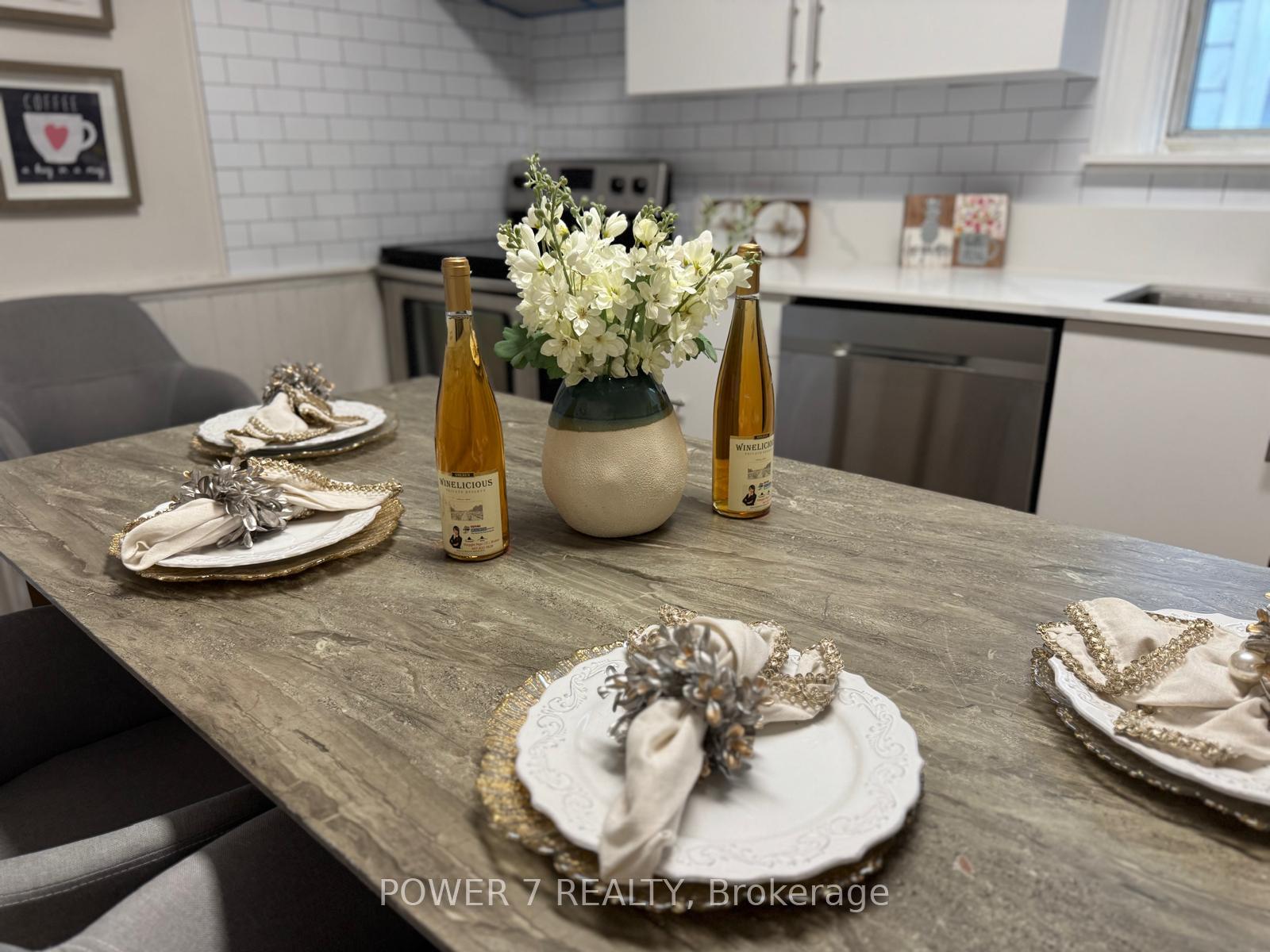 Photo 10 of 810 Ossington Avenue, Toronto, Dovercourt-Wallace Emerson-Junction — HOMEH