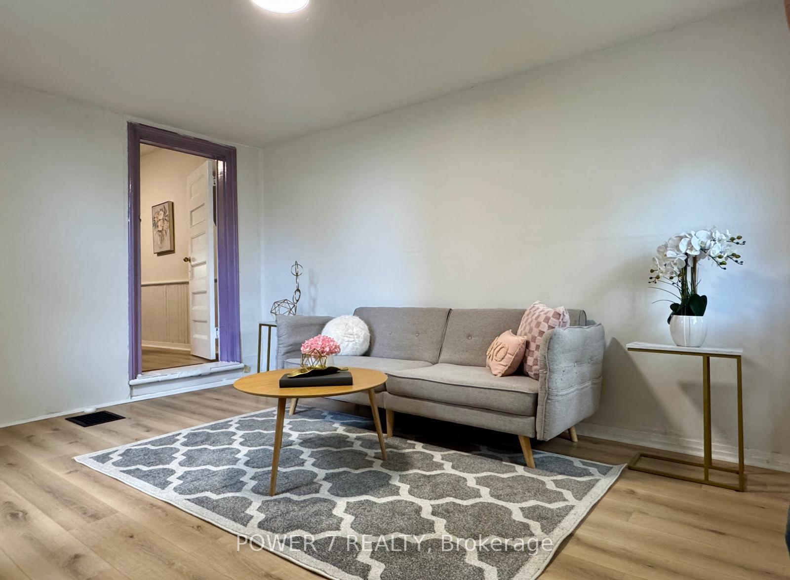Photo 11 of 810 Ossington Avenue, Toronto, Dovercourt-Wallace Emerson-Junction — HOMEH