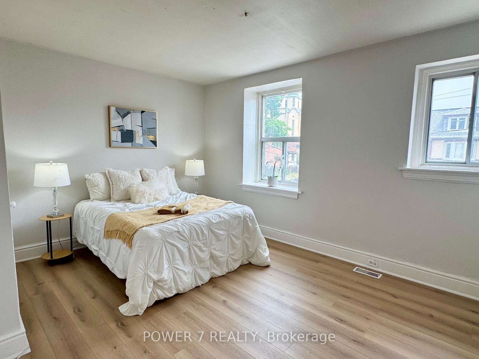 Photo 14 of 810 Ossington Avenue, Toronto, Dovercourt-Wallace Emerson-Junction — HOMEH