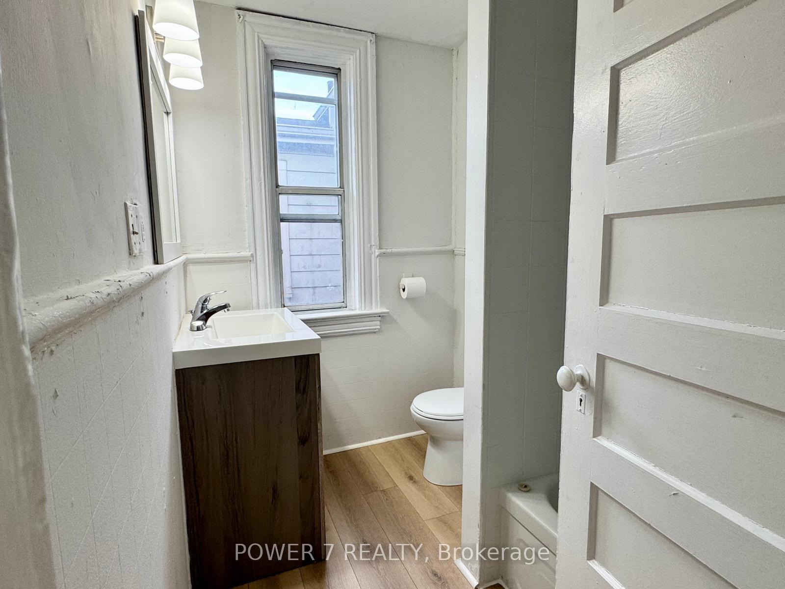 Photo 18 of 810 Ossington Avenue, Toronto, Dovercourt-Wallace Emerson-Junction — HOMEH