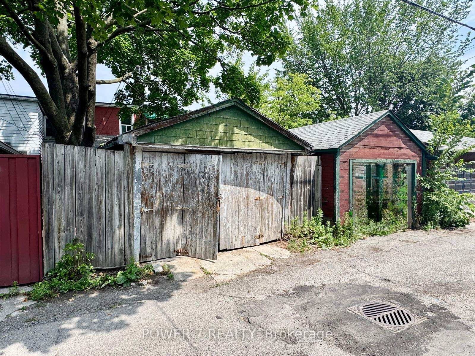 Photo 24 of 810 Ossington Avenue, Toronto, Dovercourt-Wallace Emerson-Junction — HOMEH