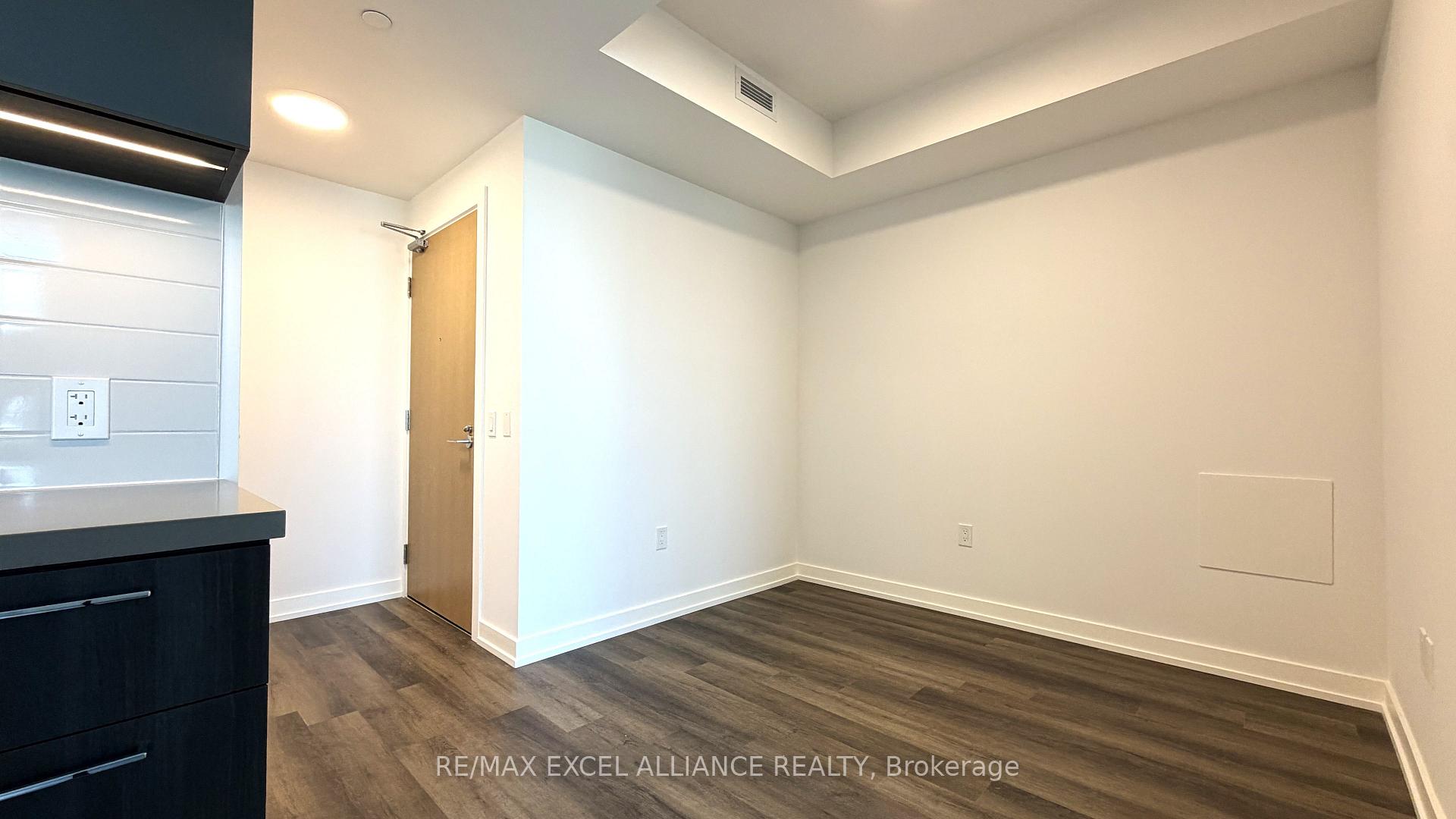 Photo 8 of Unit 1712, 5 Meadowdale Road, Vaughan, Vaughan Corporate Centre — HOMEH
