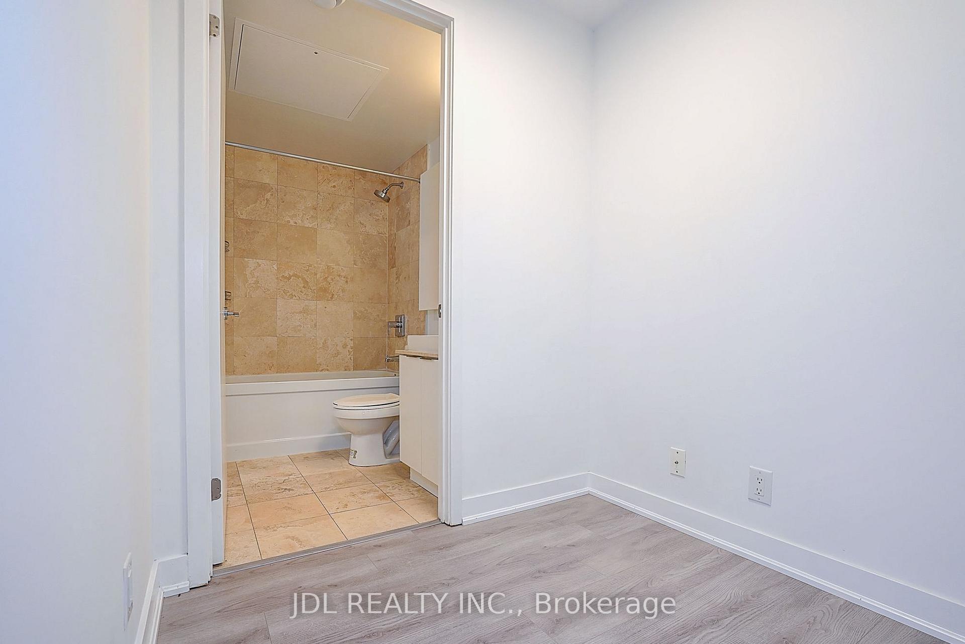 Photo 10 of Unit 2012, 14 York Street, Toronto, Waterfront Communities — HOMEH