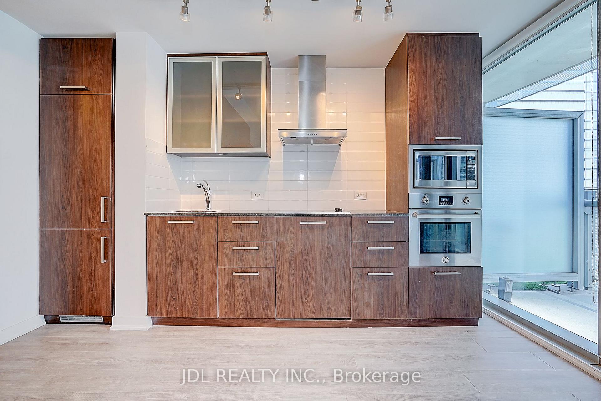 Photo 18 of Unit 2012, 14 York Street, Toronto, Waterfront Communities — HOMEH