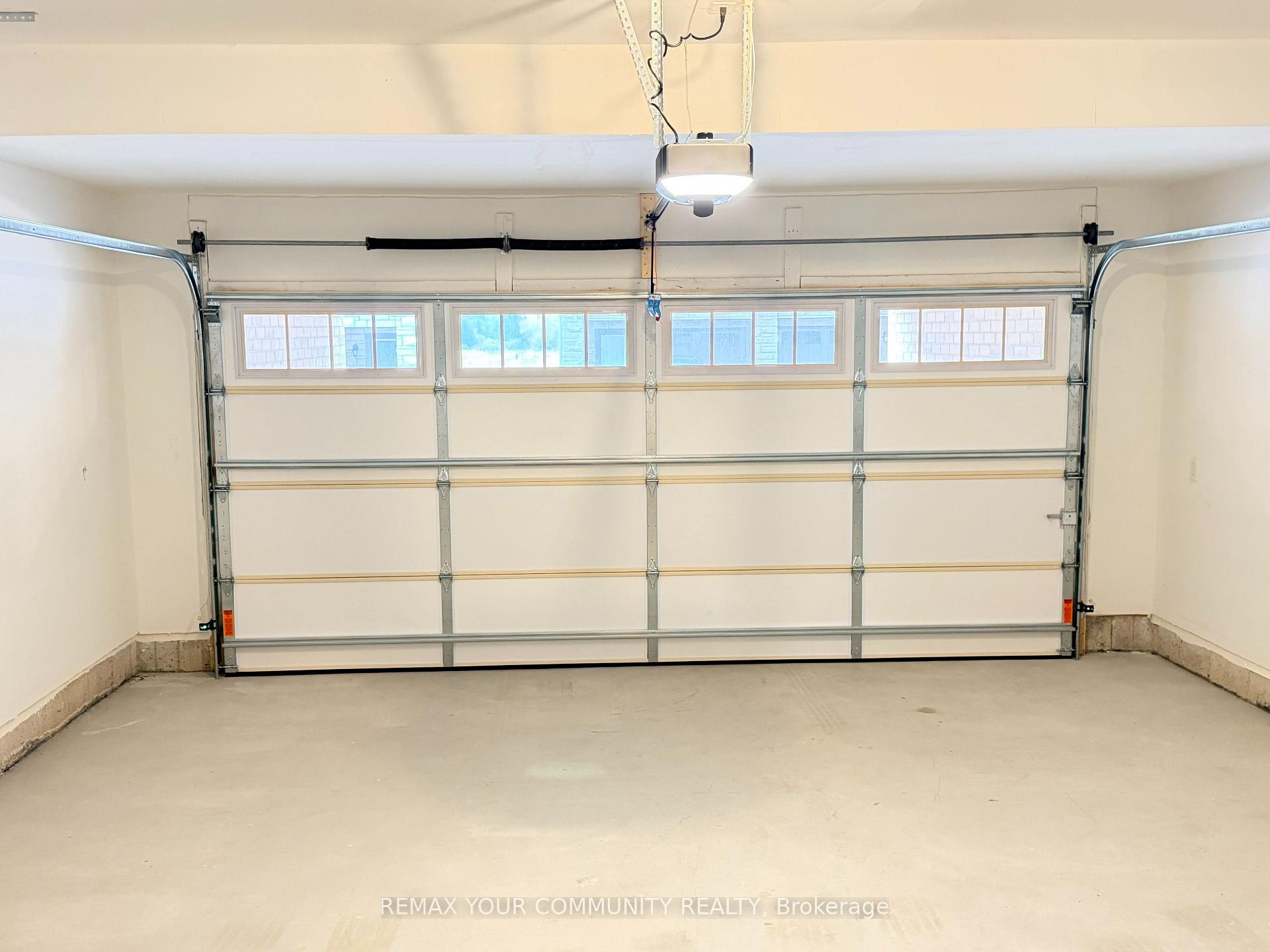 Photo 10 of 3 Jane Newlover Drive, Markham, Rural Markham — HOMEH