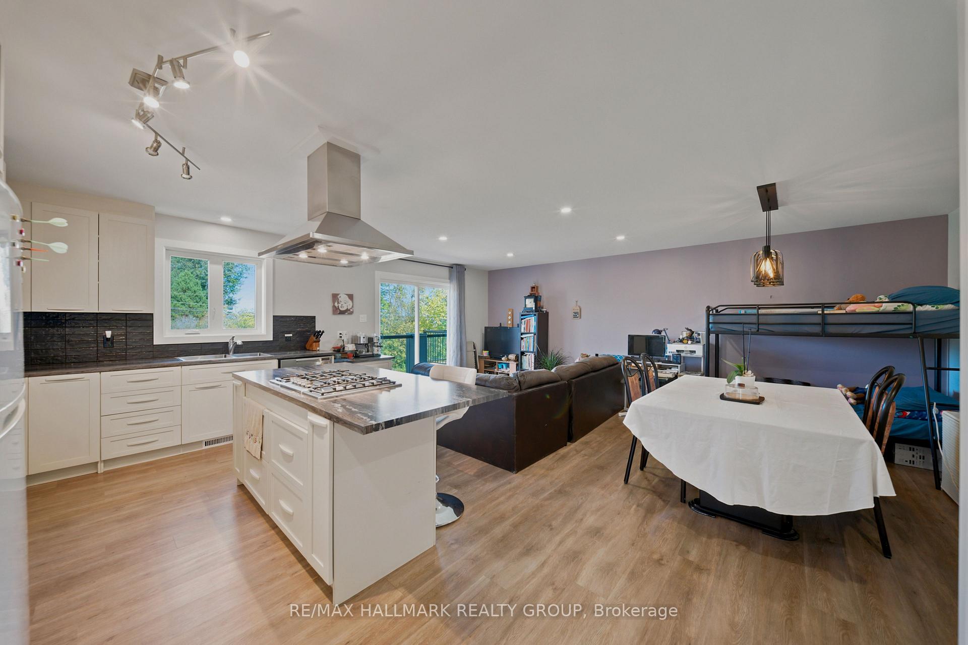 Photo 33 of 3515 Front Road E, Champlain, Champlain Twp — HOMEH