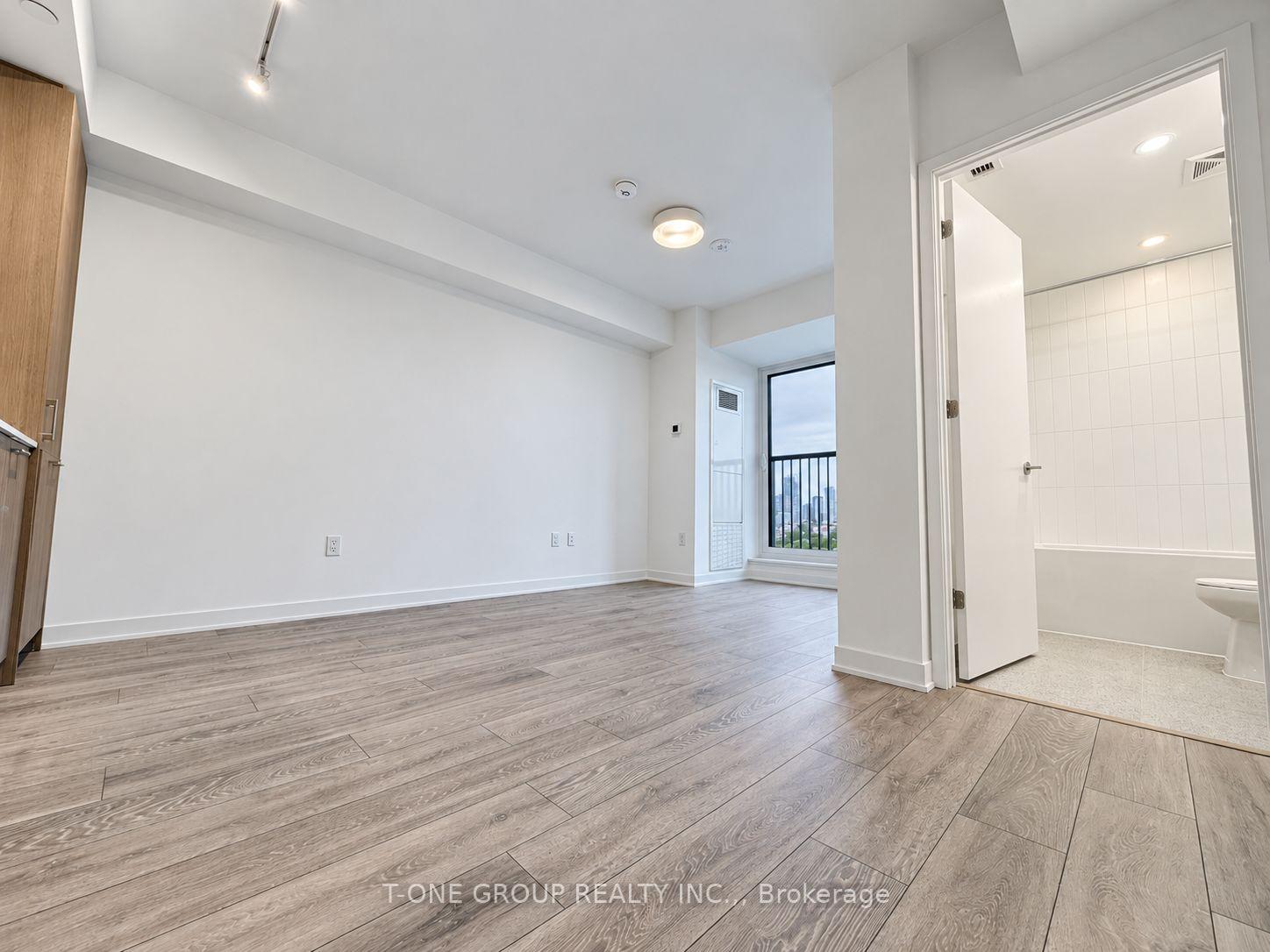 Photo 3 of Unit 1509, 10 Oak Street, Toronto, Regent Park — HOMEH