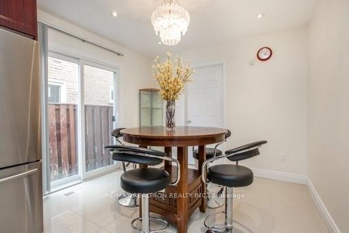 Photo 7 of 113 Upton Crescent, Markham, Milliken Mills West — HOMEH