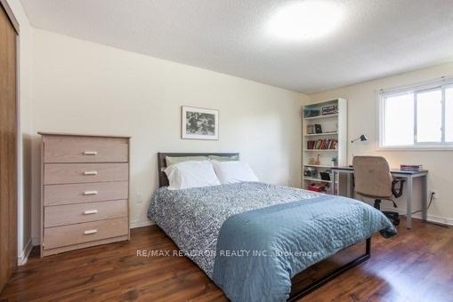 Photo 10 of 113 Upton Crescent, Markham, Milliken Mills West — HOMEH