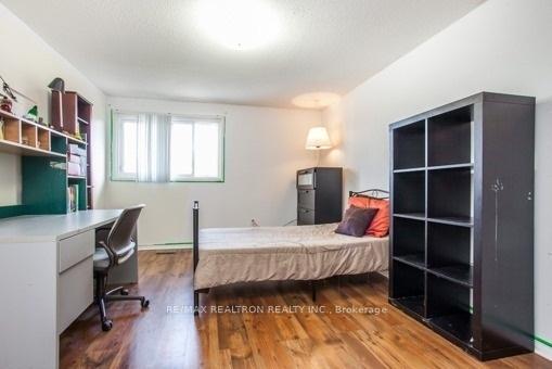 Photo 11 of 113 Upton Crescent, Markham, Milliken Mills West — HOMEH
