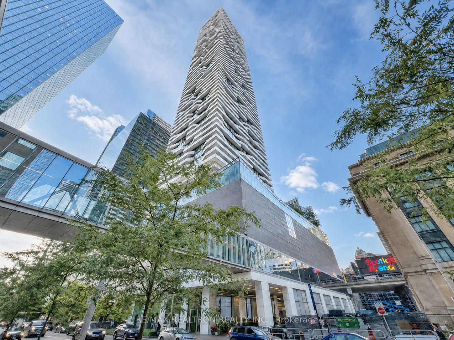 Photo of Unit 5806, 100 Harbour Street