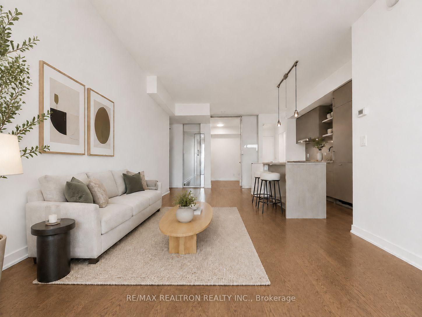 Photo 6 of Unit 5806, 100 Harbour Street, Toronto, Waterfront Communities — HOMEH