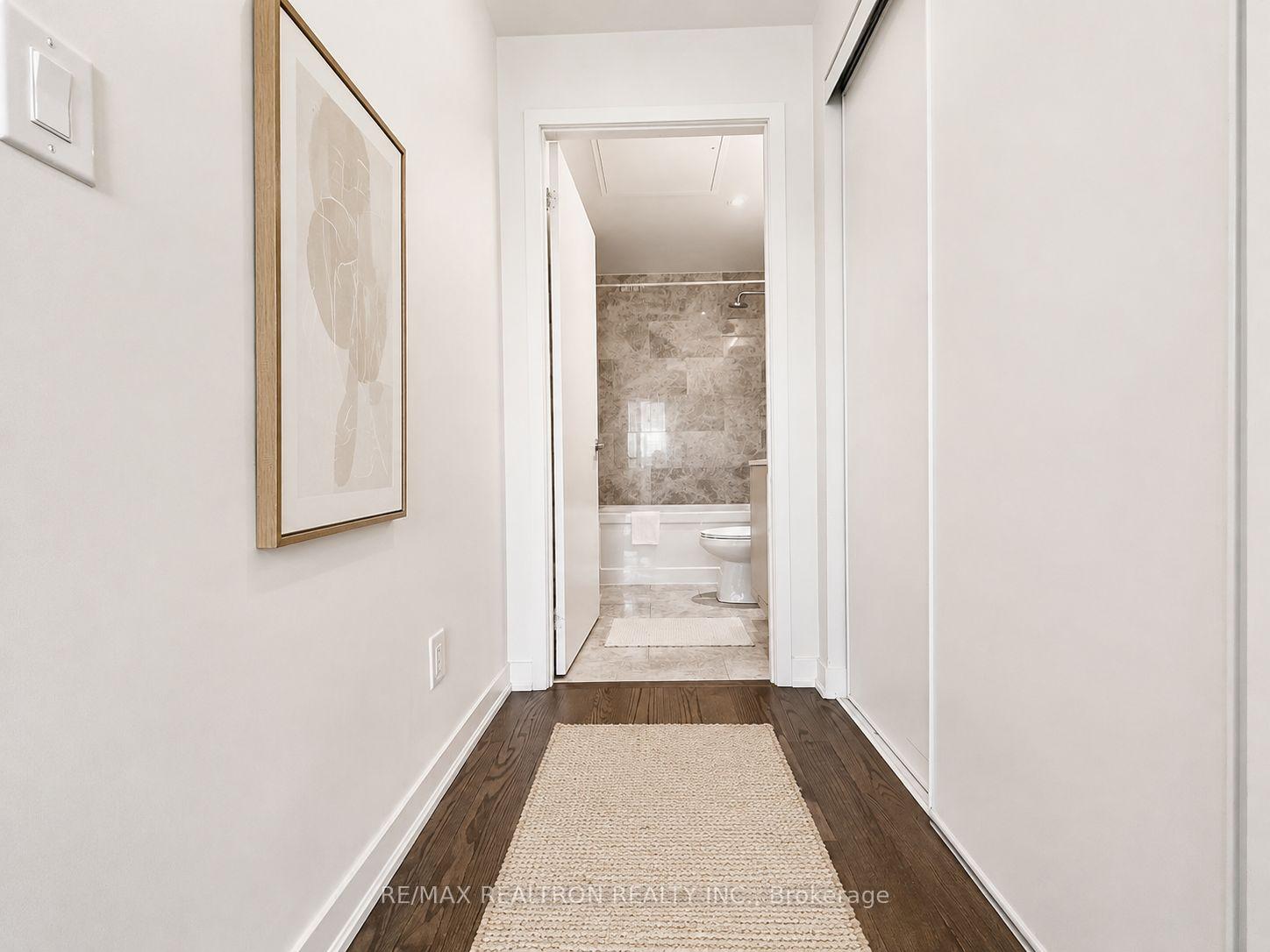 Photo 9 of Unit 5806, 100 Harbour Street, Toronto, Waterfront Communities — HOMEH