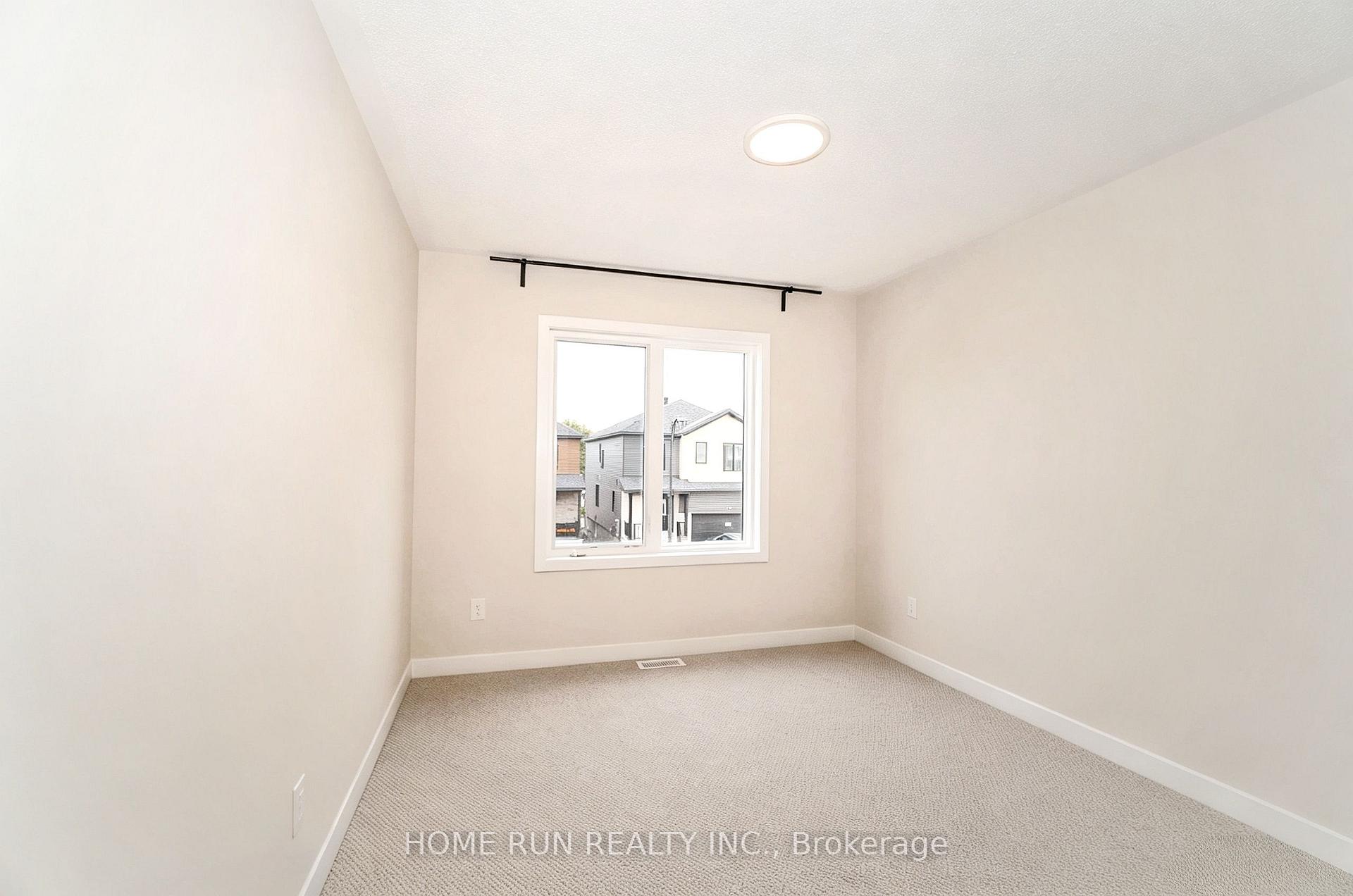 Photo 33 of 258 Catnip Crescent, Ottawa, Kanata - Morgan's Grant/South March — HOMEH