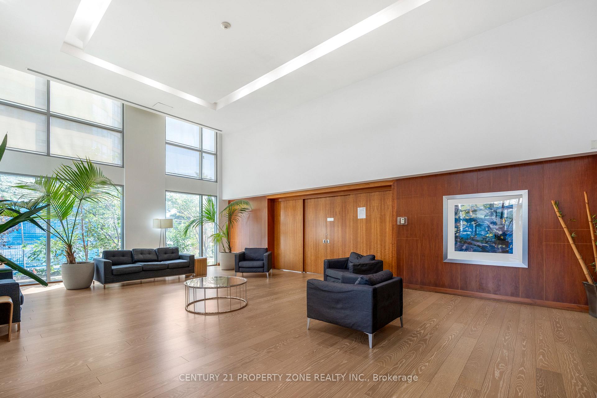 Photo 5 of Unit 2210, 225 Webb Drive, Mississauga, City Centre — HOMEH